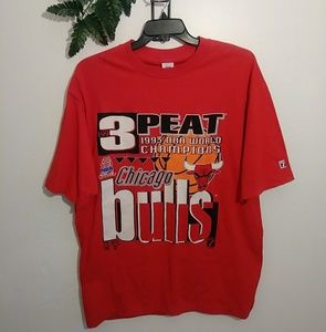 Chicago Bulls shirt XL
